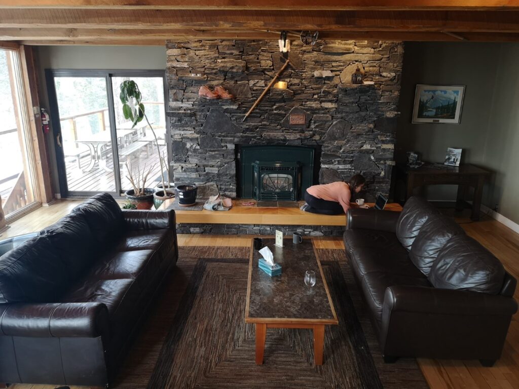  Canmore Hostel Alpine Club AlpineClub Working Remote RemoteWorking Digital Nomad DigitalNomad