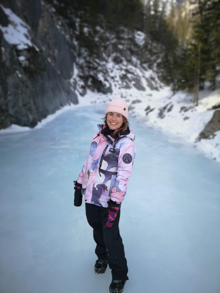 Ceri Coat M&MC Canmore Grotto Canyon Ice Snow Alberta