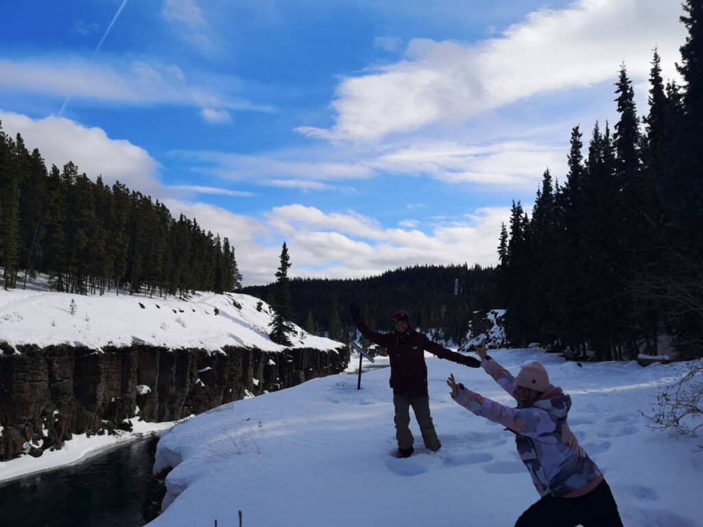 Whitehorse Yukon Miles Canyon MilesCanyon Hike Hiking YukonRiver River RiverYukon Ceri Etienne Coat M&MC