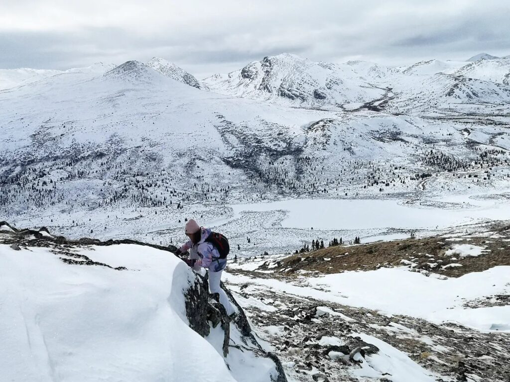  Whitehorse Yukon FishLake Bonneville Peak BonnevillePeak Hike Hiking  Ceri Coat M&MC View Climb Climbing